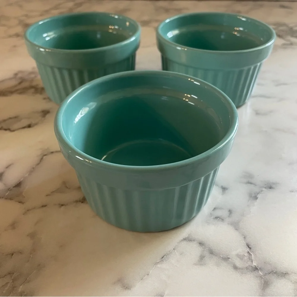 Set of 3 ramekin for baking